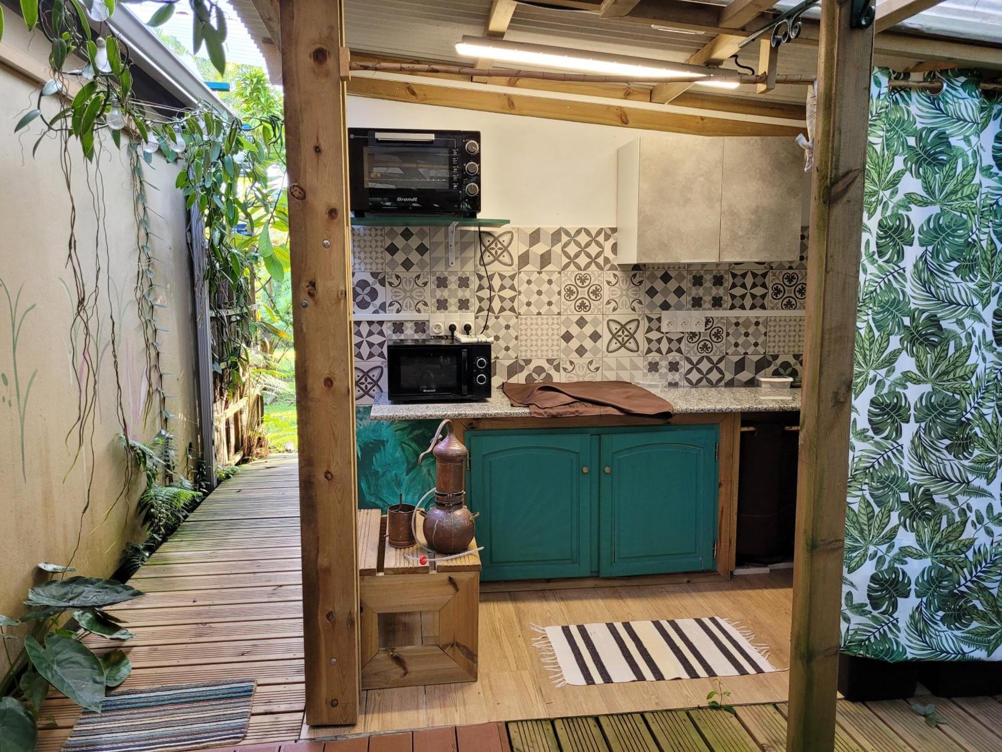 Poivre Et Citronnelle Bed & Breakfast ซานต์-อองเดร ภายนอก รูปภาพ